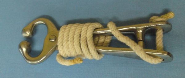 BULL LEAD S/STEEL W/CHAIN